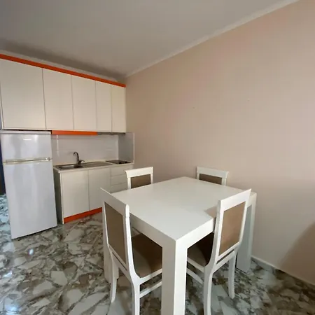 Summer Apartmet In Apartment