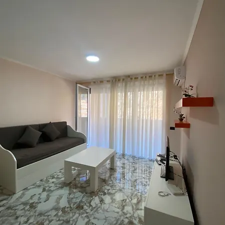 Summer Apartmet In *